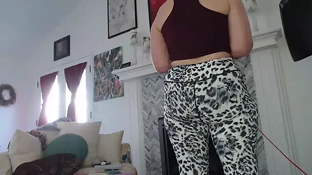 Snapshot of AuroraWillows chatting on 03-05-25, 06:45 AuroraWillows online show from 03-05-25, 06:45