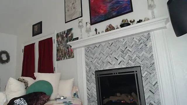 Snapshot of AuroraWillows chatting on 03-06-25, 10:52 AuroraWillows online show from 03-06-25, 10:52