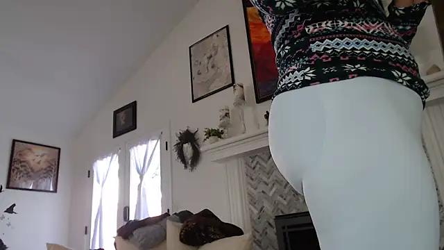 Snapshot of AuroraWillows chatting on 11-01-25, 04:42 AuroraWillows online show from 11-01-25, 04:42