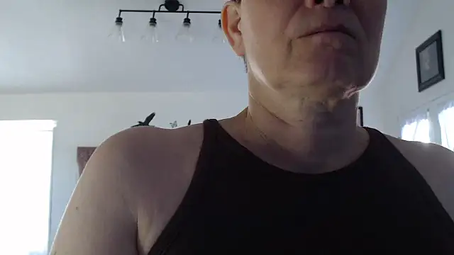 Snapshot of AuroraWillows chatting on 11-14-25, 03:33 AuroraWillows online show from 11-14-25, 03:33