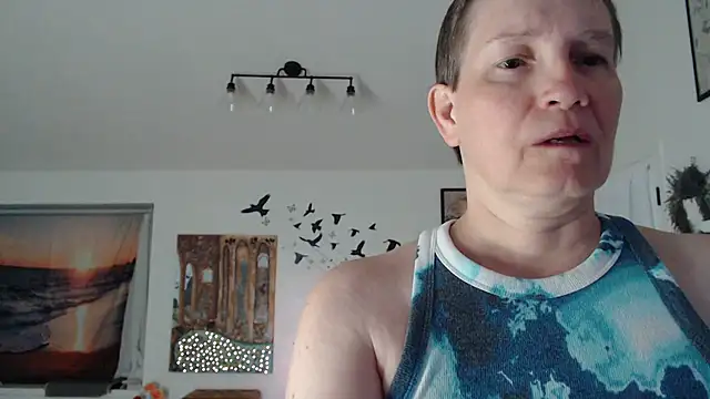 Snapshot of AuroraWillows chatting on 11-16-25, 11:38 AuroraWillows online show from 11-16-25, 11:38