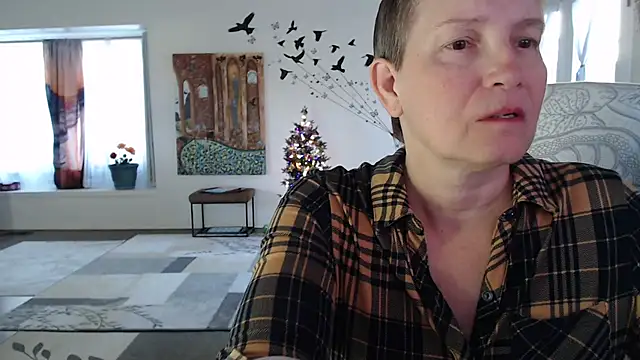 Snapshot of AuroraWillows chatting on 11-28-25, 02:09 AuroraWillows online show from 11-28-25, 02:09