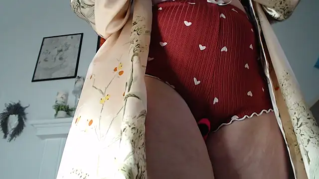 Snapshot of AuroraWillows chatting on 02-15-26, 03:58 AuroraWillows online show from 02-15-26, 03:58