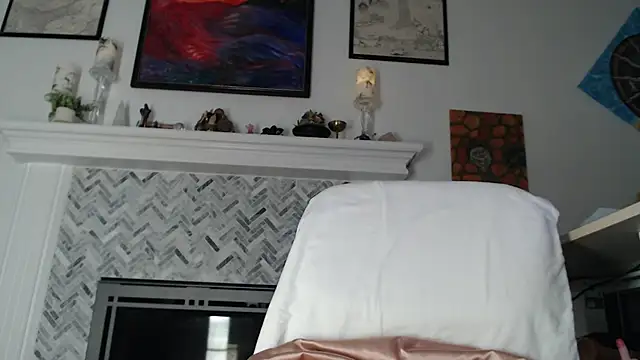 Snapshot of AuroraWillows chatting on 02-28-26, 03:40 AuroraWillows online show from 02-28-26, 03:40