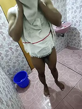 Snapshot of naughtyyboyfriend chatting on 12-16-25, 01:05 naughtyyboyfriend online show from 12-16-25, 01:05