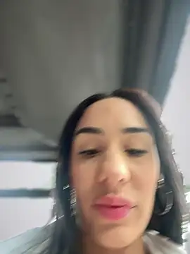   IRIS   online show from 03-12-25, 01:51