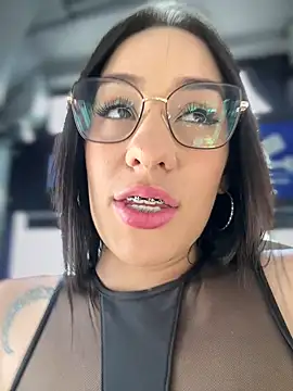   IRIS   online show from 09-08-25, 02:49