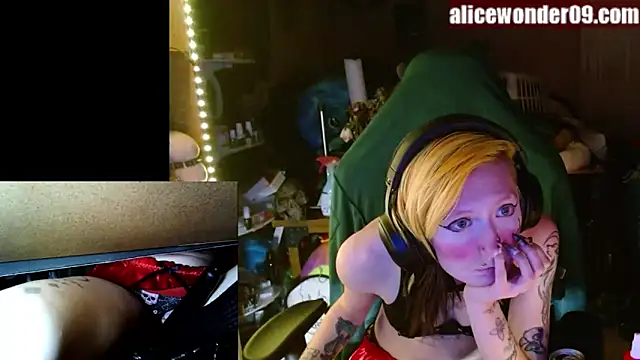 alicewonder09 online show from 12-26-24, 05:47
