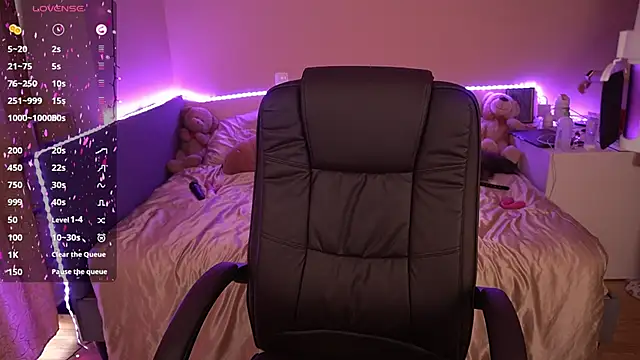 Snapshot of AmandaFiree chatting on 02-12-25, 10:03 AmandaFiree online show from 02-12-25, 10:03