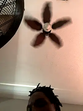 Snapshot of Princedrey3 chatting on 09-19-25, 09:04 Princedrey3 online show from 09-19-25, 09:04