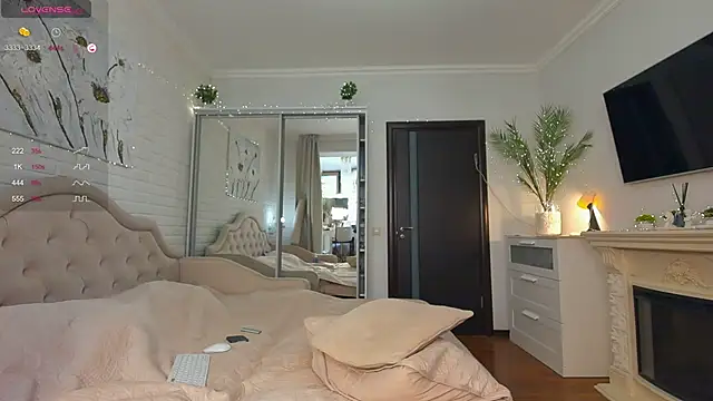 Oh Julie online show from 02-20-25, 09:55