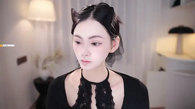 Ocean--Lili online show from 10-24-25, 02:24