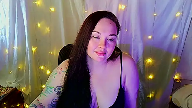 Snapshot of Victoria_Marks chatting on 10-07-25, 12:35 Victoria Marks online show from 10-07-25, 12:35