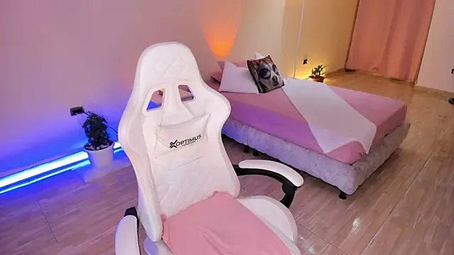 carleee winter online show from 09-12-25, 12:00