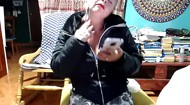 Snapshot of marinadenoche chatting on 01-23-25, 03:48 marinadenoche online show from 01-23-25, 03:48