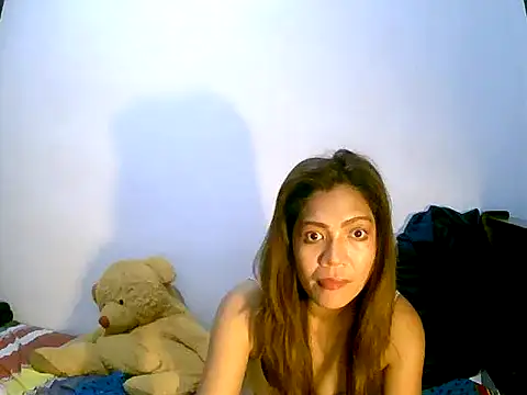 Snapshot of sweetvirginia01 chatting on 09-10-25, 12:54 sweetvirginia01 online show from 09-10-25, 12:54