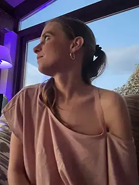 LadyChantale online show from 01-13-25, 05:02