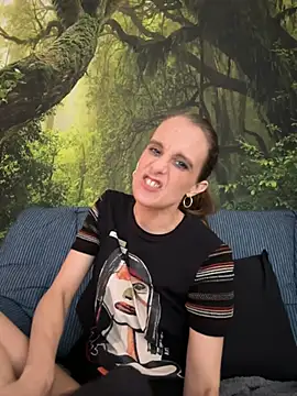 LadyChantale online show from 02-26-25, 04:24