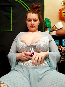 Snowbunnycake 131 online show from 03-03-25, 11:33