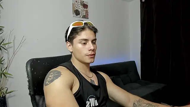 Giordano Russo online show from 12-15-24, 02:52