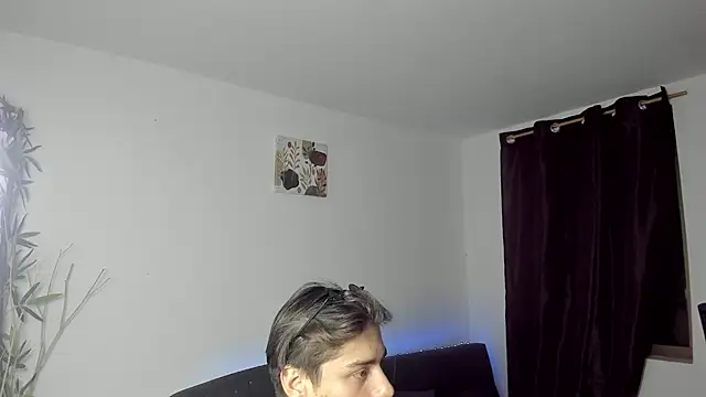 Giordano Russo online show from 12-20-24, 04:31