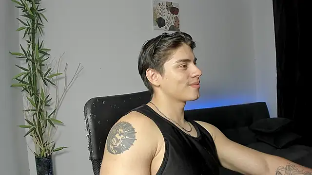 Giordano Russo online show from 12-24-24, 07:06