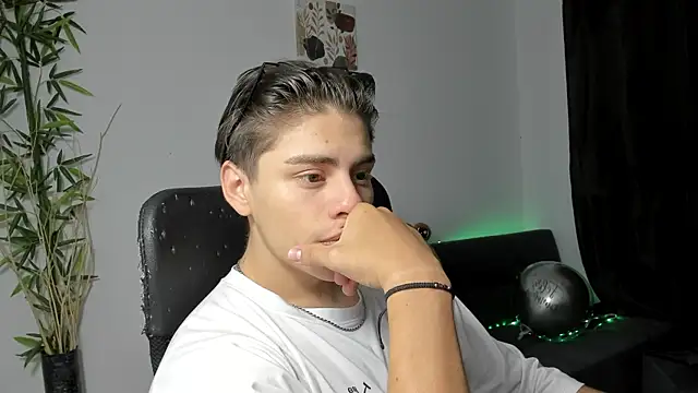 Giordano Russo online show from 01-30-25, 01:31