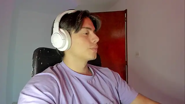 Giordano Russo online show from 10-17-25, 08:33