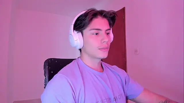 Giordano Russo online show from 10-18-25, 07:03