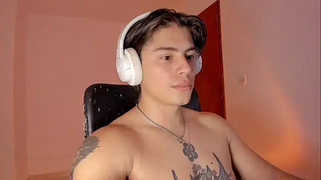 Giordano Russo online show from 12-19-25, 06:59