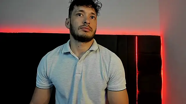 alejandro  2 online show from 02-10-26, 01:59