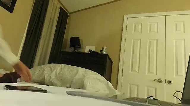 KatieDomme online show from 01-26-25, 01:31