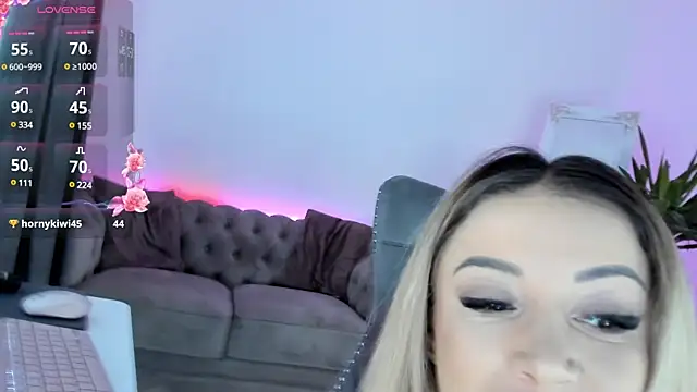 Snapshot of adonawet chatting on 03-02-25, 05:44 adonawet online show from 03-02-25, 05:44