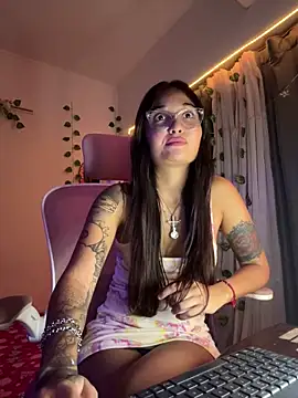 LunaXuan online show from 03-16-25, 12:12