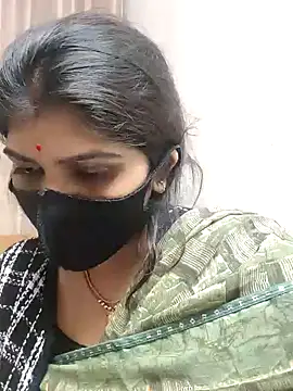 Snapshot of Your_chahat chatting on 01-06-25, 04:04 Your chahat online show from 01-06-25, 04:04