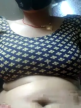 Snapshot of Your_chahat chatting on 03-18-25, 04:59 Your chahat online show from 03-18-25, 04:59