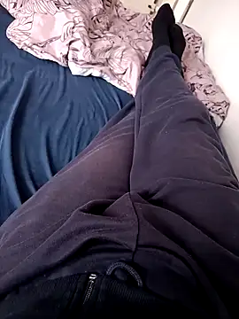 ScalicHat69 online show from 10-05-25, 12:47