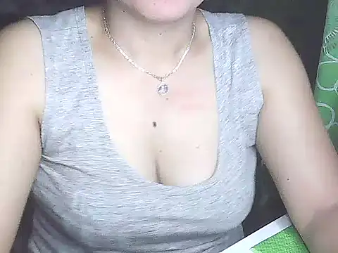 Snapshot of lovely_samxxx24 chatting on 01-19-25, 10:28 lovely samxxx24 online show from 01-19-25, 10:28