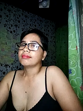 Snapshot of lovely_samxxx24 chatting on 03-07-25, 10:32 lovely samxxx24 online show from 03-07-25, 10:32