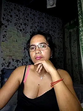 Snapshot of lovely_samxxx24 chatting on 11-02-25, 08:44 lovely samxxx24 online show from 11-02-25, 08:44