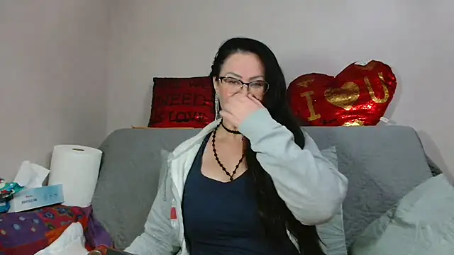 Snapshot of x__KHALEESI__x chatting on 09-30-25, 08:14 x KHALEESI x online show from 09-30-25, 08:14