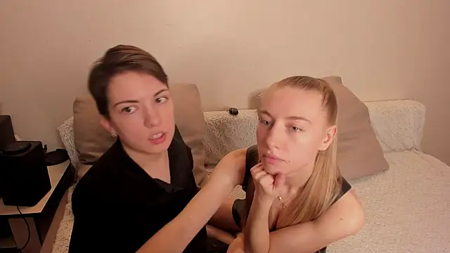 Snapshot of secret_dreams__ chatting on 12-10-24, 07:22 secret dreams   online show from 12-10-24, 07:22