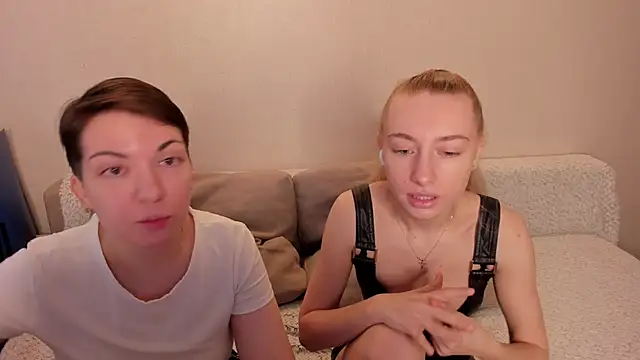 Snapshot of secret_dreams__ chatting on 12-20-24, 08:49 secret dreams   online show from 12-20-24, 08:49