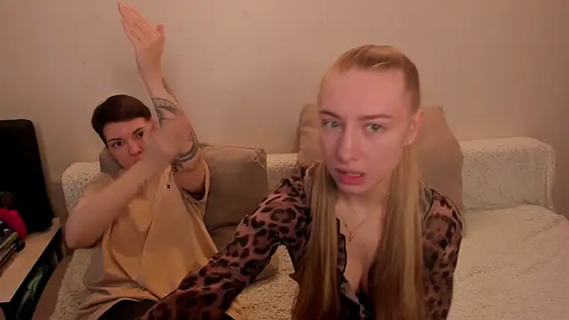 Snapshot of secret_dreams__ chatting on 01-17-25, 08:34 secret dreams   online show from 01-17-25, 08:34