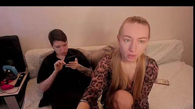 Snapshot of secret_dreams__ chatting on 01-24-25, 08:13 secret dreams   online show from 01-24-25, 08:13