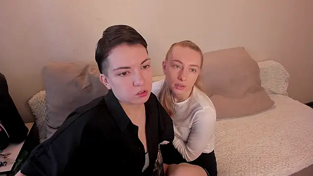 Snapshot of secret_dreams__ chatting on 02-24-25, 08:27 secret dreams   online show from 02-24-25, 08:27