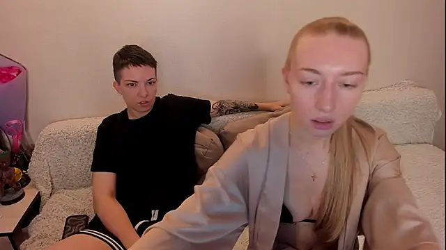 secret dreams   online show from 11-21-25, 02:38