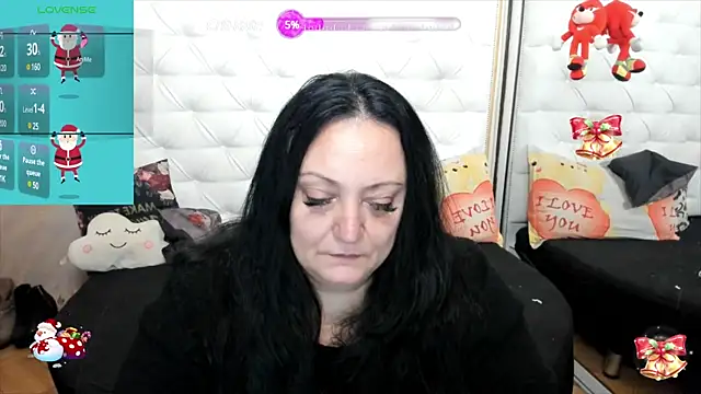 Snapshot of lady_lauren chatting on 12-12-24, 05:31 lady lauren online show from 12-12-24, 05:31