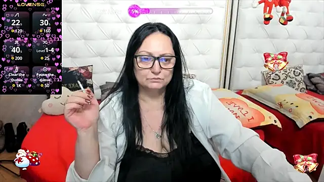 Snapshot of lady_lauren chatting on 01-21-25, 05:38 lady lauren online show from 01-21-25, 05:38