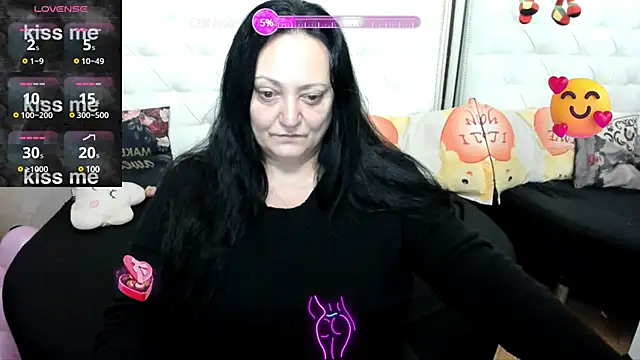 Snapshot of lady_lauren chatting on 02-15-25, 06:12 lady lauren online show from 02-15-25, 06:12